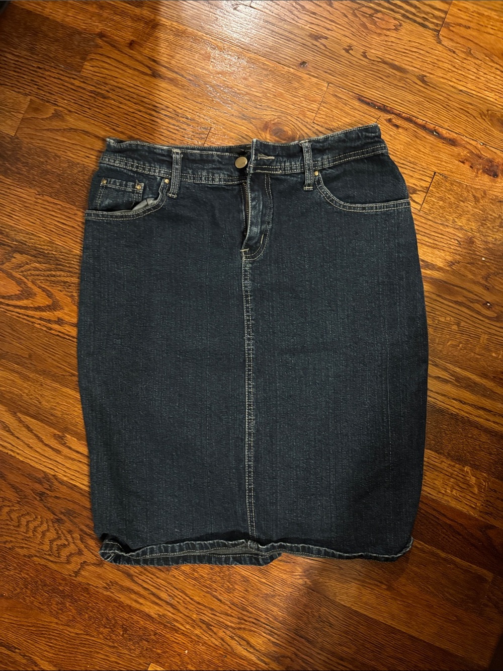Willi Smith size 4 Dark Blue Denim Pencil Skirt
